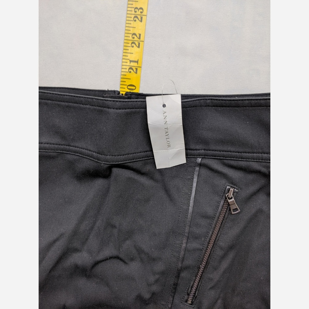 Women's Size 0 Ann Taylor Skirt - Picture 2 of 3